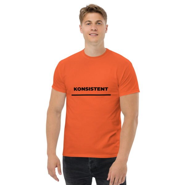 Konsistent Inkonsistent | Vorder- und Rückseitendruck | Klassisches Herren-T-Shirt – Bild 18