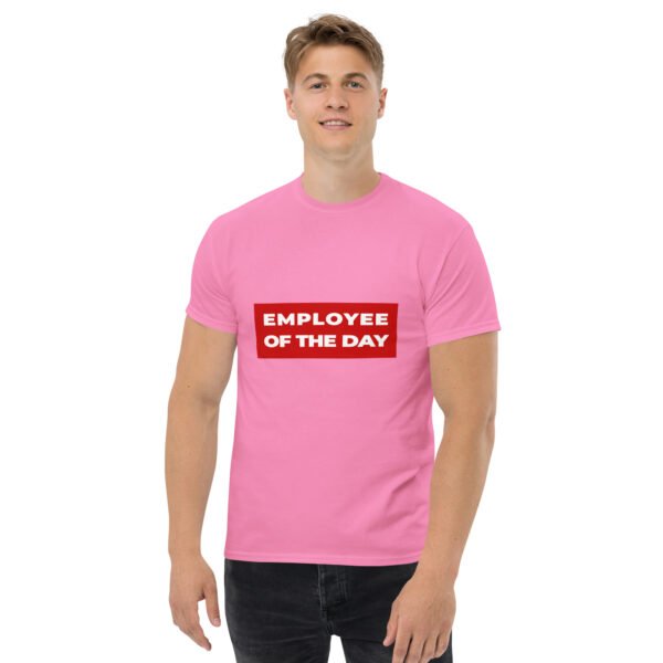 Employee of the day | Vorderseitendruck | Klassisches Herren-T-Shirt – Bild 8