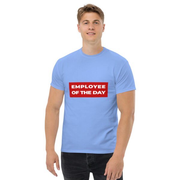 Employee of the day | Vorderseitendruck | Klassisches Herren-T-Shirt – Bild 9