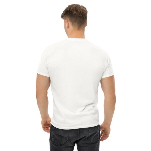Employee of the day | Vorderseitendruck | Klassisches Herren-T-Shirt – Bild 3